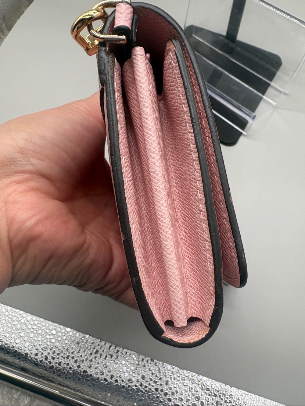 Louis Vuitton Twist Wallet Pink Epi Leather w/ Replacement Chain” - Picture 4 of 14